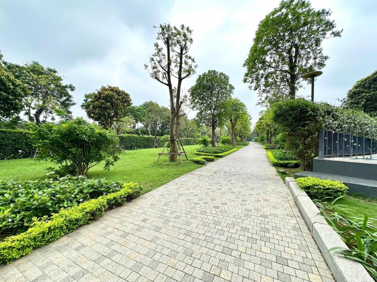 Beautiful In Vinhomes Bay, Quick To Airport Hà Nội