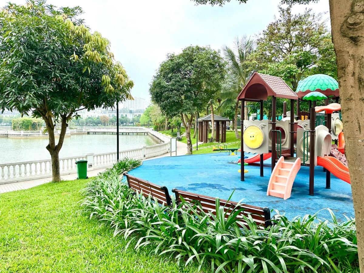 Căn hộ Beautiful In Vinhomes Bay, Quick To Airport Hà Nội